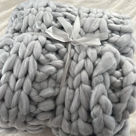 Summer Rose Knitted Throw Blanket *NWT